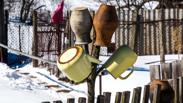 Come riparare un vaso rotto: 5 utili trucchi 