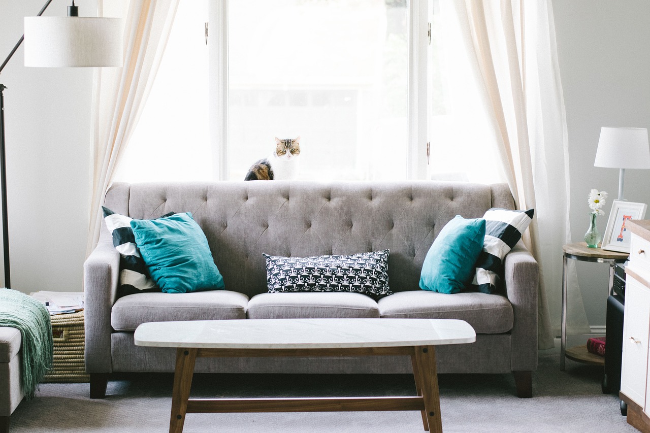 Cinque consigli per arredare con gusto il soggiorno piccolo